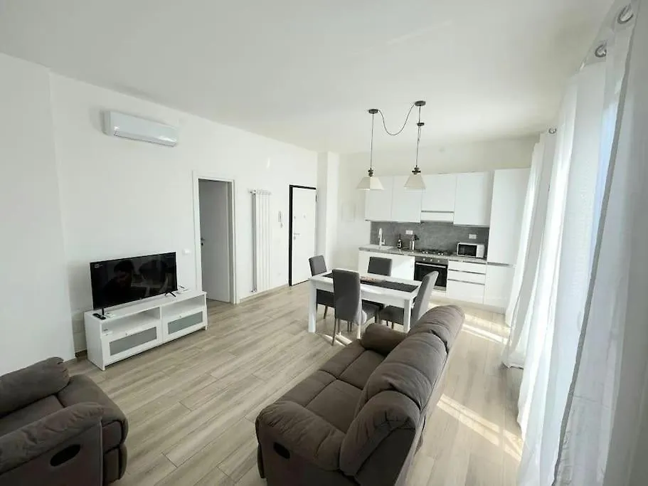 Pietrasanta Apartment