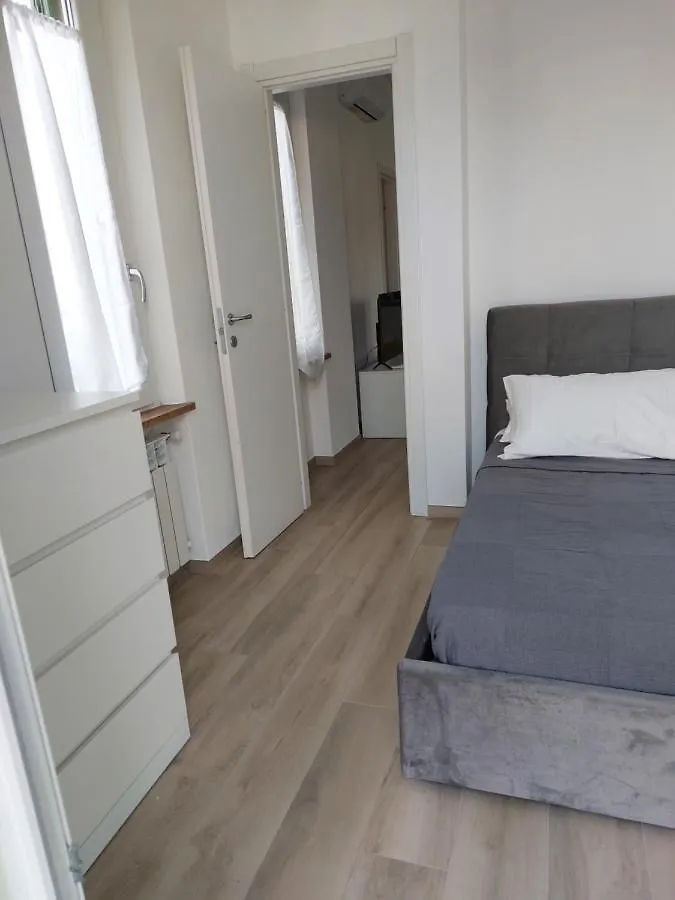 Pietrasanta Apartment
